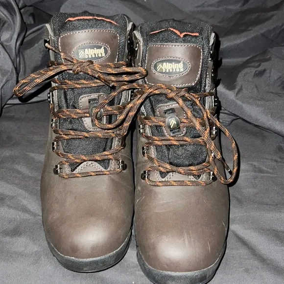 Alpine design boots