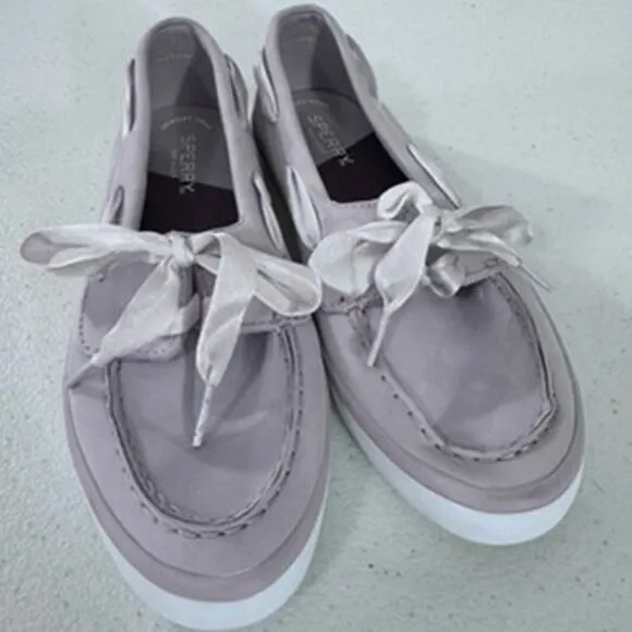 &quot;SPERRY&quot; Sailor ,Leather, Ribbon Lace- Up Boat Shoe , Gray/Lavender,SZ 8, Summer
