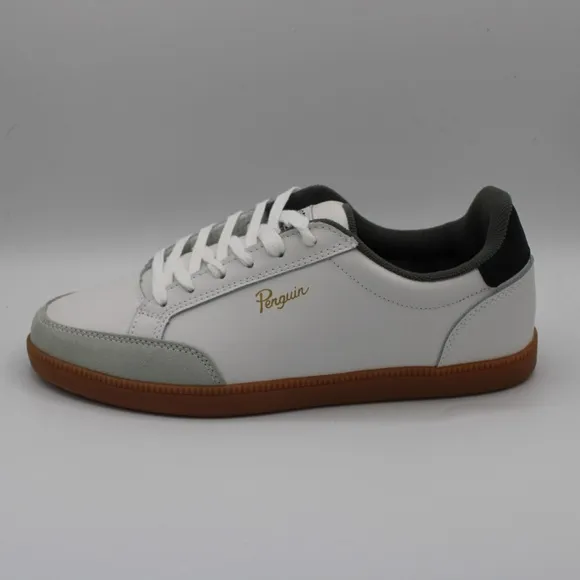 an origianl Penguin Gentlemen Shoes Size 9