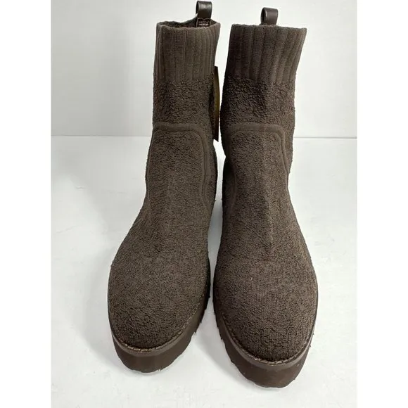 Andre Assous Womens 9 Pisces Featherweight Brown Sock Boots NEW $104 Retail