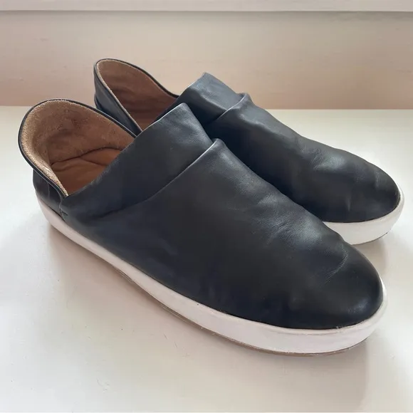 Anthropologie Beek Jay Black Leather Slip-On Loafer Sneaker Comfort Shoes 9