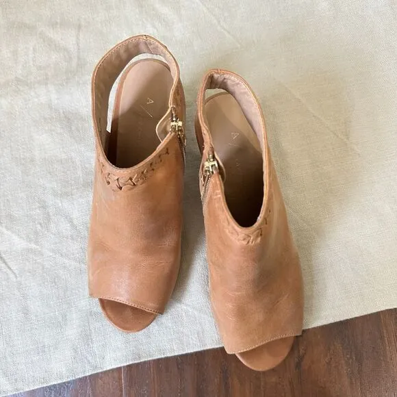 ANTHROPOLOGIE Woven Detail Shooties Peep Toe Booties Tan Leather