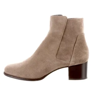 AQUATALIA - Women’s Tisha‎ Ankle heeled Booties Tan Suede Leather Boots size 8.5