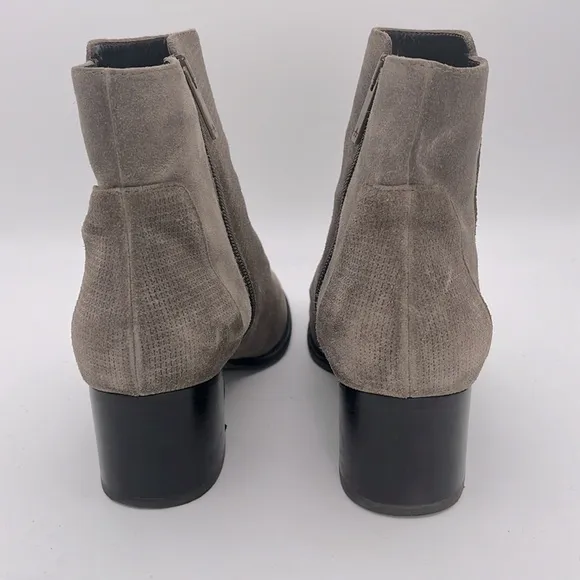 AQUATALIA - Women’s Tisha‎ Ankle heeled Booties Tan Suede Leather Boots size 8.5