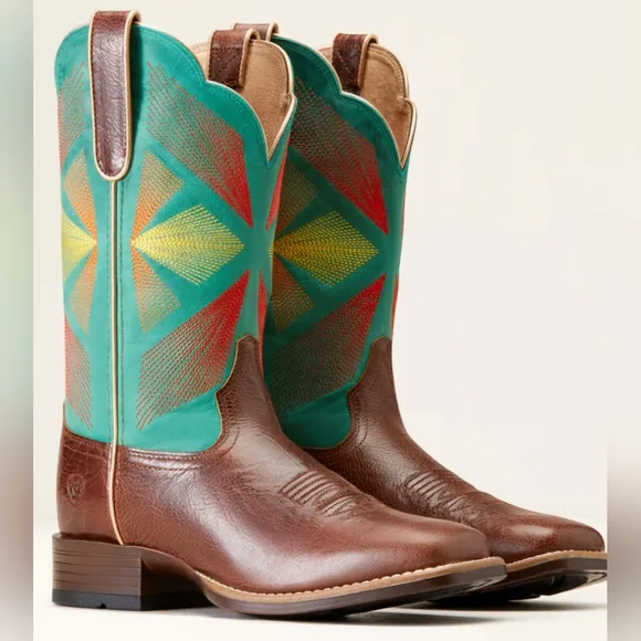 Ariat Wild Stitching Brand New in Box Women Oak Grove western cowboy boots 9.5 B