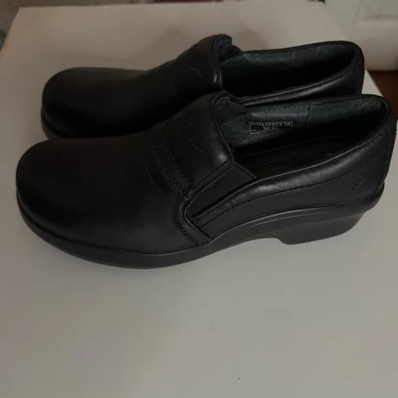 ARIAT Women's Expert Safety Clog Sd Composite Toe
