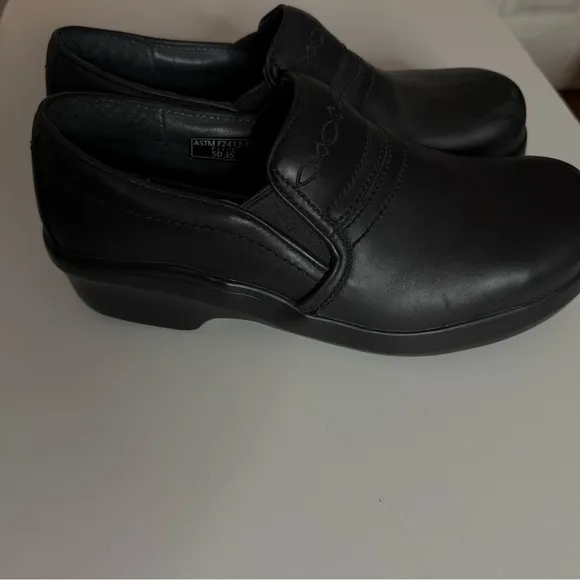 ARIAT Women's Expert Safety Clog Sd Composite Toe