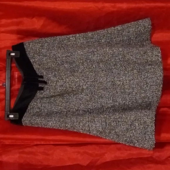 Armani Collezioni Midi Alpaca Fiber &amp; Wool Skirt Sz 8