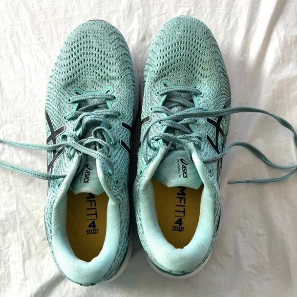 ASICS Women's Gel-Cumulus Teal 24 Running Sneakers Shoes SZ 8.5 Worn 1X