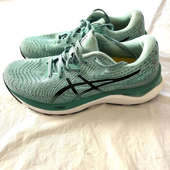 ASICS Women's Gel-Cumulus Teal 24 Running Sneakers Shoes SZ 8.5 Worn 1X