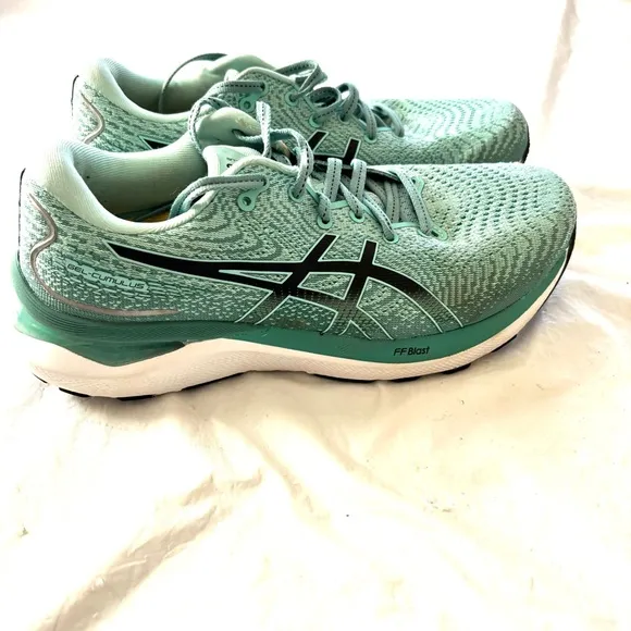 ASICS Women's Gel-Cumulus Teal 24 Running Sneakers Shoes SZ 8.5 Worn 1X