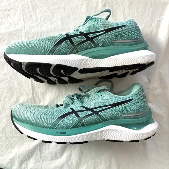 ASICS Women's Gel-Cumulus Teal 24 Running Sneakers Shoes SZ 8.5 Worn 1X