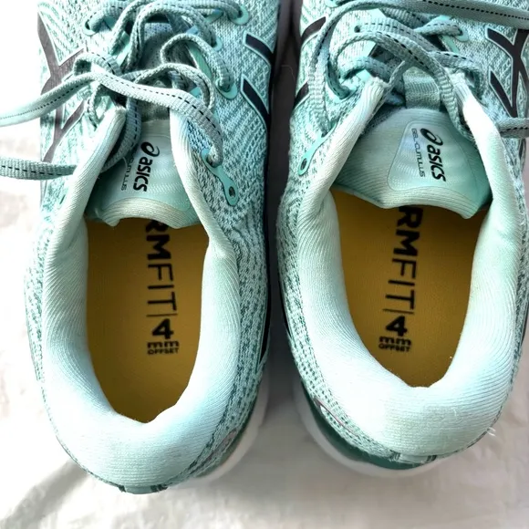 ASICS Women's Gel-Cumulus Teal 24 Running Sneakers Shoes SZ 8.5 Worn 1X