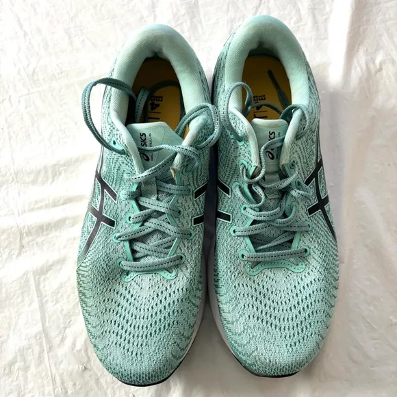 ASICS Women's Gel-Cumulus Teal 24 Running Sneakers Shoes SZ 8.5 Worn 1X