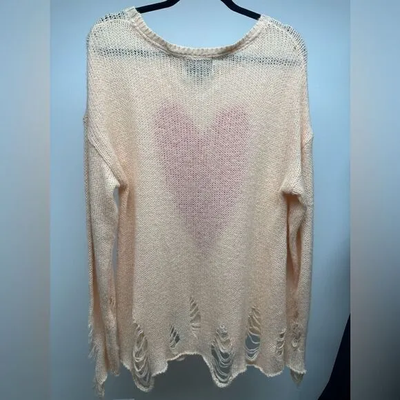 ASO TAYLOR SWIFT ALT COLOR WILDFOXLennon Big Heart Sweater Baby M