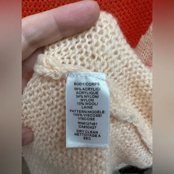 ASO TAYLOR SWIFT ALT COLOR WILDFOXLennon Big Heart Sweater Baby M