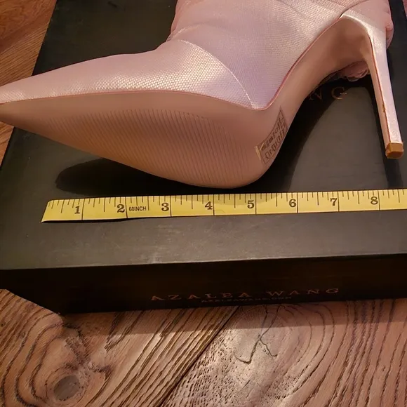 Azalea Wang Acacia 3D Floral Heeled Boots – Size 7.5 (Pink)