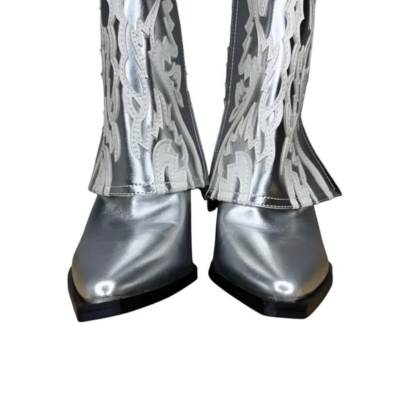 Azalea Wang Esperanza Silver Western Bootie NWT Size 7