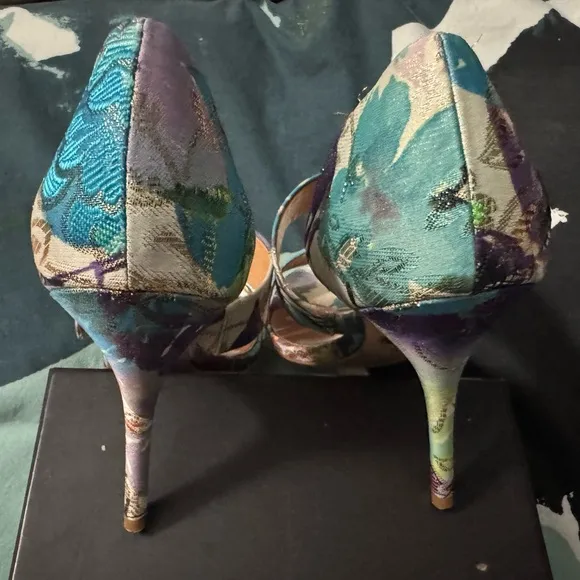 Badgley Mischka Women's Multicolor Heels
