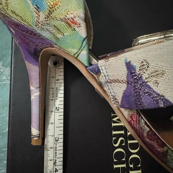 Badgley Mischka Women's Multicolor Heels