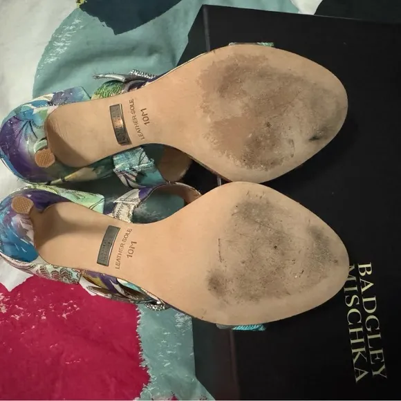 Badgley Mischka Women's Multicolor Heels