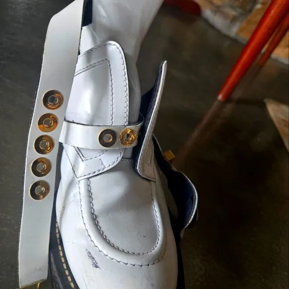 BALENCIAGA Leather Buckle Boots