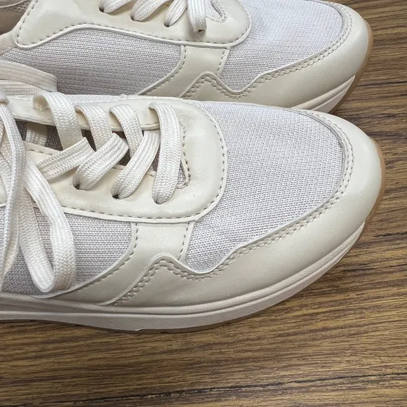 Banana Republic Cream Knit Sustainable Faux Leather Tennis Shoes Sneakers 7.5