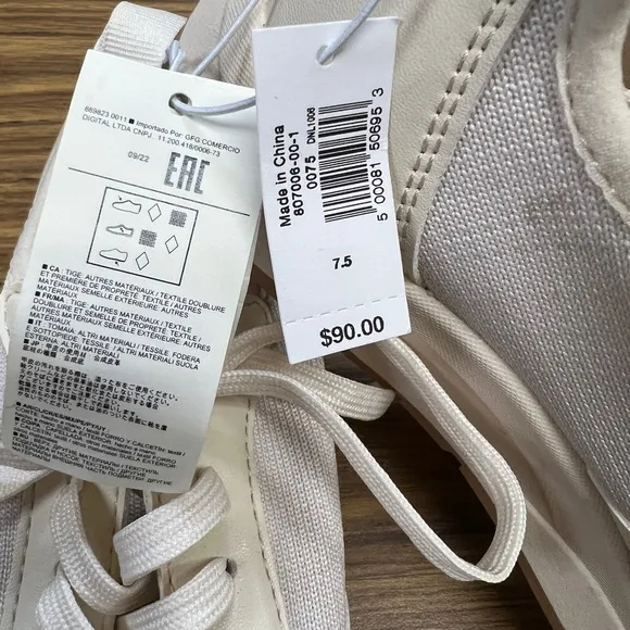 Banana Republic Cream Knit Sustainable Faux Leather Tennis Shoes Sneakers 7.5
