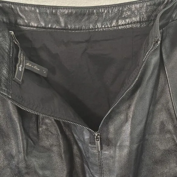 BCBGMaxAzria Women's Leather Skirt Black Lambskin Pleated Mini Size L Mid Rise