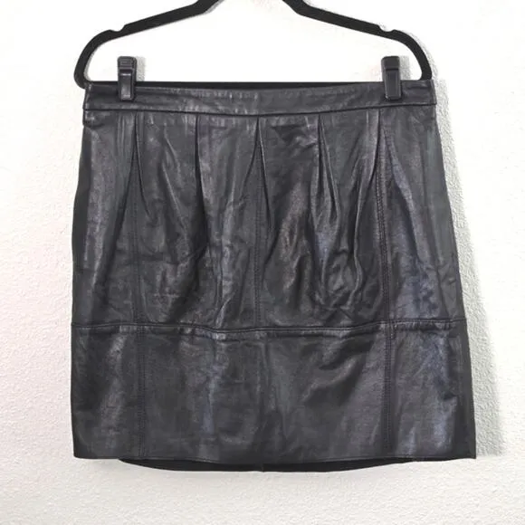 BCBGMaxAzria Women's Leather Skirt Black Lambskin Pleated Mini Size L Mid Rise