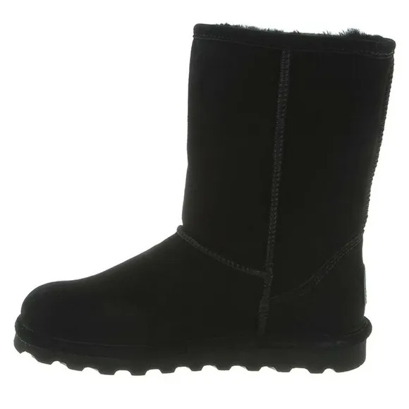 BearPaw Elle Short Suede Boots in Black size 8