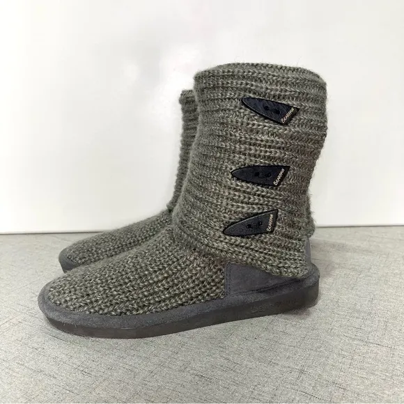 BearPaw Women’s Gray Knitted Tall Sweater Boots 6