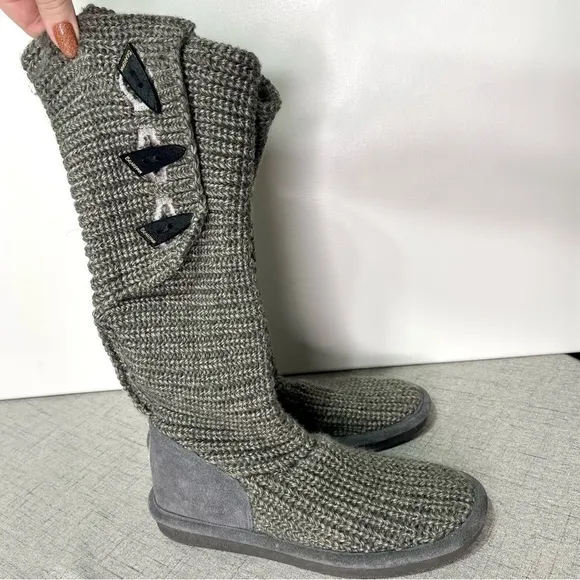 BearPaw Women’s Gray Knitted Tall Sweater Boots 6