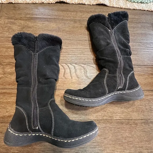 BearTraps Esha Suede Winter Boots Faux Fur Trim Button Accent Black Boots 8.5
