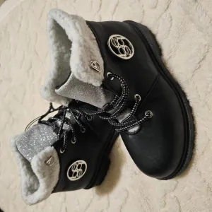 bebe Girls Glittery Winter Boots 2 NWOT