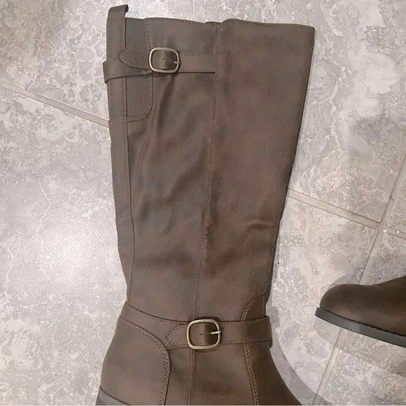 Bella Vita Baina Block Heel Tall Boots in Brown, Size 11 New in Box