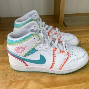 Big Kids 3.5 Nike Kids' Air Jordan Multicolor Knit Sneakers tennis shoes