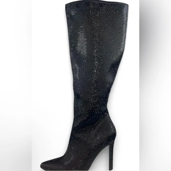 Black Heeled Boots Sleek and Stylish