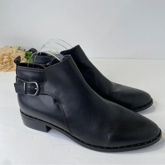 Blondo Black Tami Ankle Strap Studded Trim Zipper Ankle Boots Waterproof Size 9