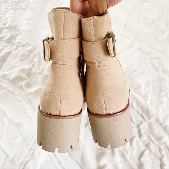 Blondo Darleen Waterproof Ankle Boots Size 7.5