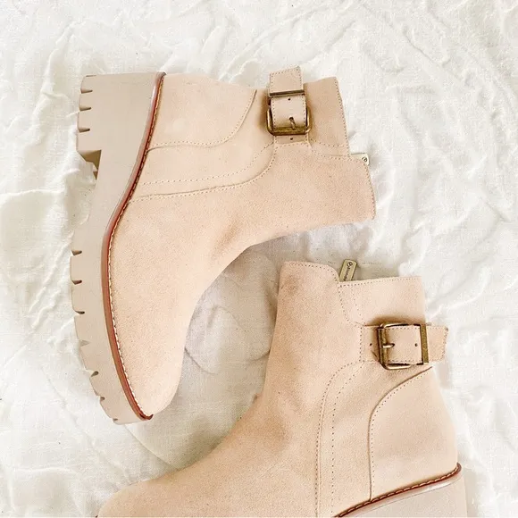 Blondo Darleen Waterproof Ankle Boots Size 7.5
