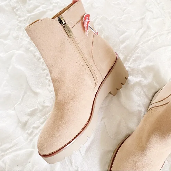 Blondo Darleen Waterproof Ankle Boots Size 7.5