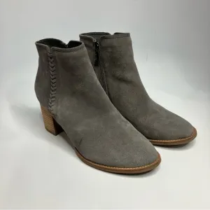 Blondo gray suede waterproof ankle boots size 11