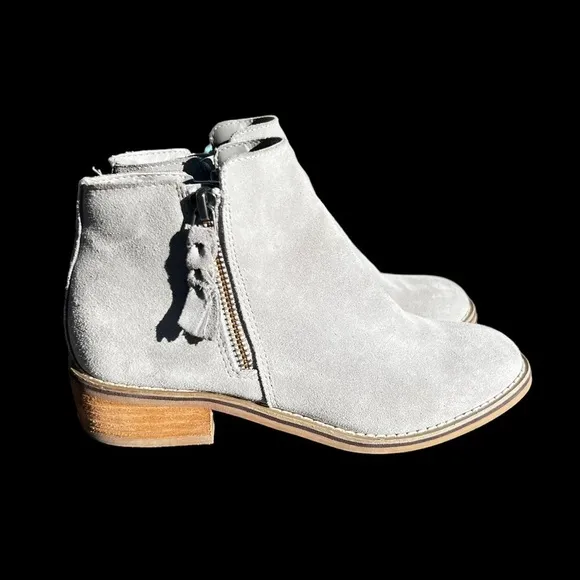 BLONDO Liam Waterproof Ankle Boots in Light Grey Size 5.5 M