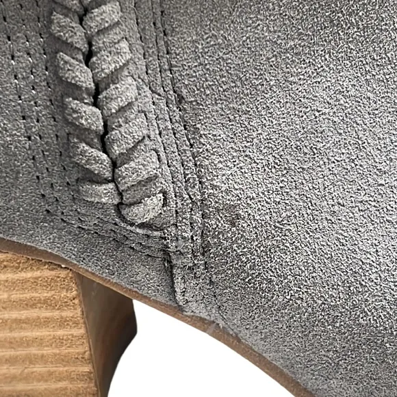 Blondo Nina Waterproof Suede Grey Boots Size 5