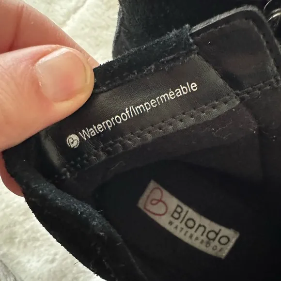 Blondo SAMARA black suede waterproof ankle boots size 9
