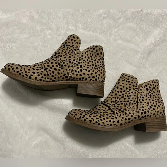 Blowfish Vegan Ankle Boots Size 6.5 Leopard Print
