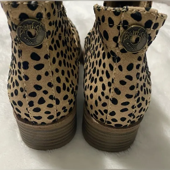 Blowfish Vegan Ankle Boots Size 6.5 Leopard Print