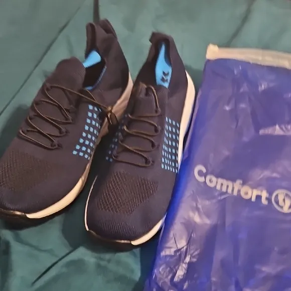 Blue and Black Athletic Shoes with Breathable Knit Design