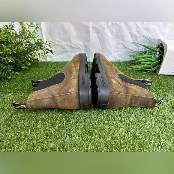 Blundstone 1615MEN'S ORIGINALSSUEDE BOOTS - DARK OLIVE Sz US 10.5 gently used